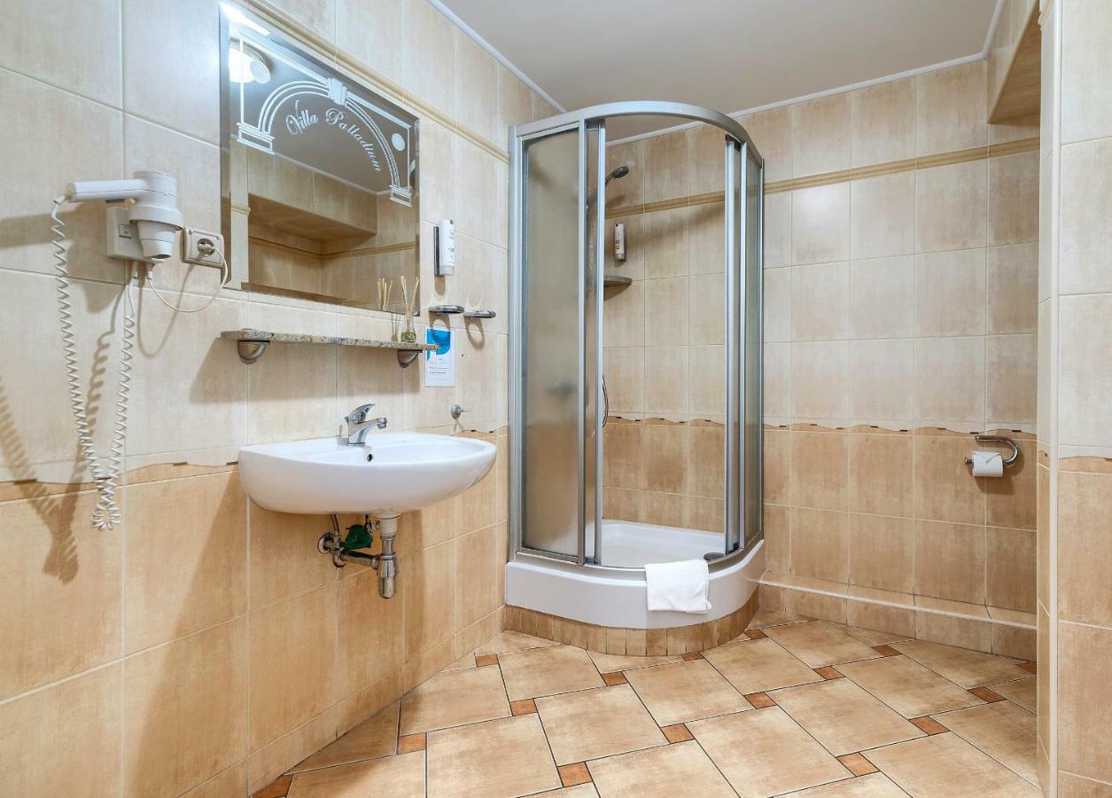 Palladium Bed and breakfast 3*