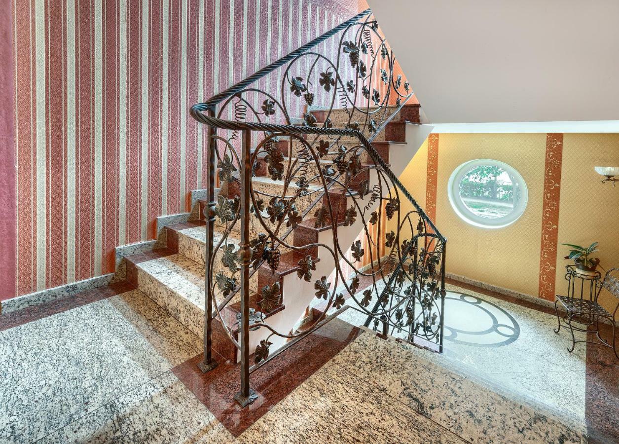 Palladium Bed and breakfast 3*